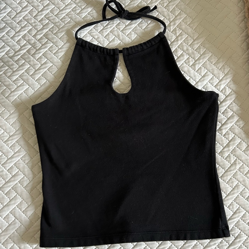 Black keyhole cutout halter top
